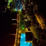 Alados Bed and Breakfast Turgutkoy