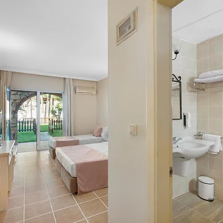 Alados Hotel Turgutkoy