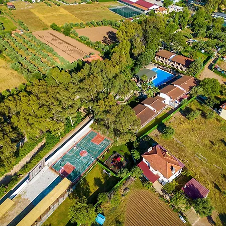 Alados Bed & Breakfast